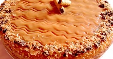 كيكة عادية لذيذة