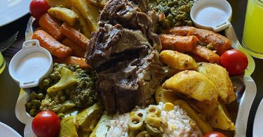 العنكرة او عنق الخروف مبخر مع الخضر