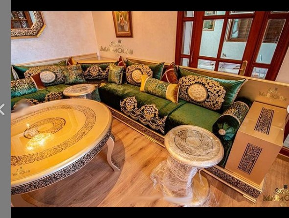 صالونات مغربية باللون الاخضر الملكي