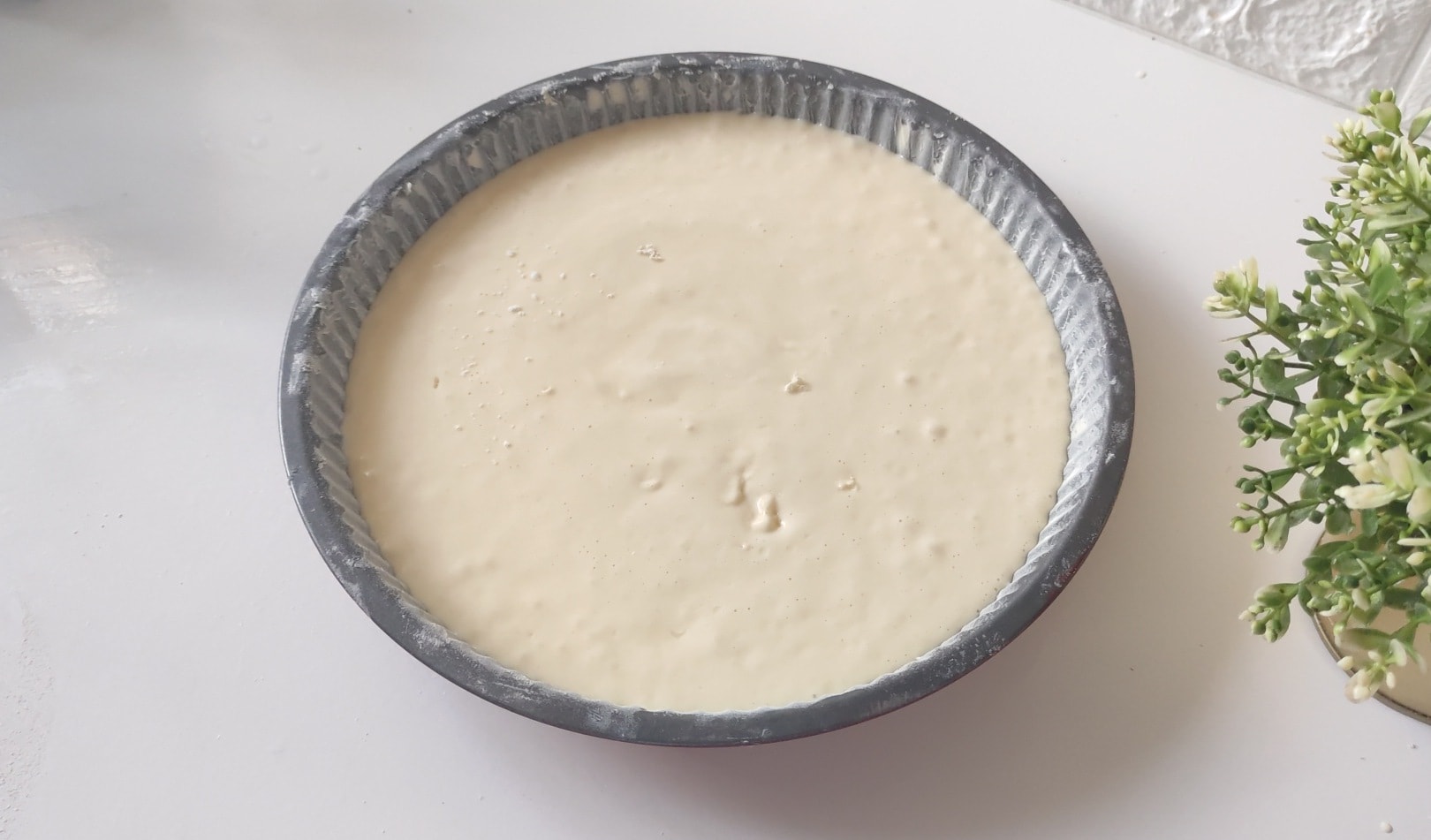 كيكة ببيضتين فقط كتجي اسفنجية هشيشة وتذوب في الفم